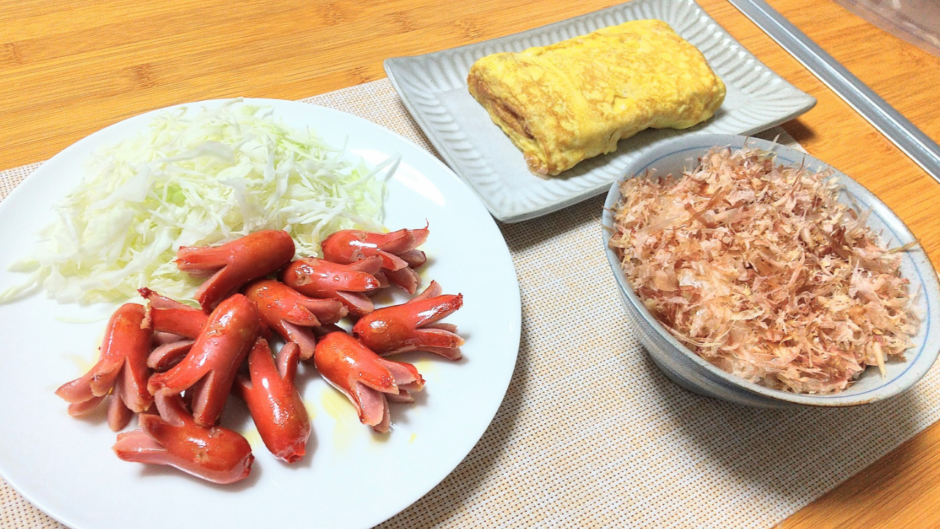 深夜食堂の赤いウィンナーと卵焼きと猫まんま パーカーおじさんの食と雑記ブログ