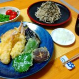 天ぷら盛り合わせとざるそば！【男一人の休日昼食】