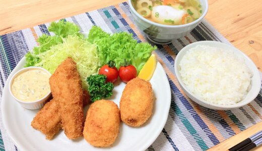 カニクリームコロッケとホッケフライと味噌汁 ライス付き！【男一人の休日夕食】