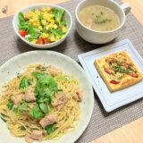 ツナ缶とみつばのパスタ＆厚揚げのチーズ焼き 【男一人の平日夕食】